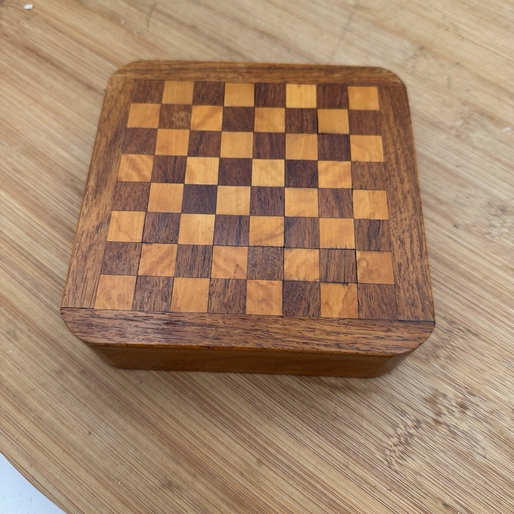 House of Chess - 4.75 " Wooden Magnetic Travel Chess Set with Storage Drawer